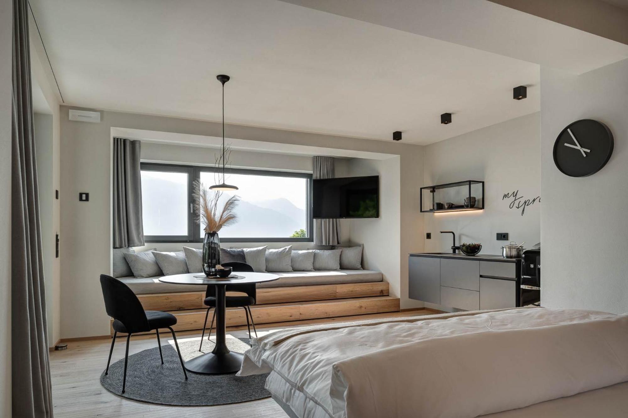 My Spring - Panoramic Suites Lana Room photo